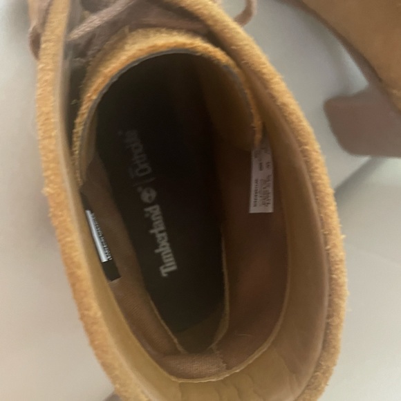 Timberland Allington suede chukka heeled bootie Size 9 Like new condition - Picture 5 of 7